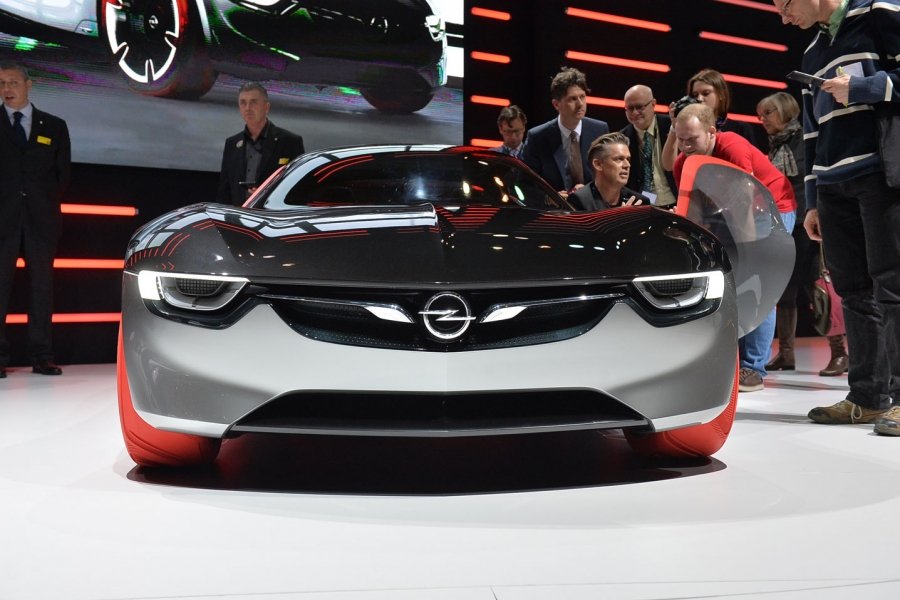 Фотография к новости Футуристические шины Hankook для Opel GT Concept